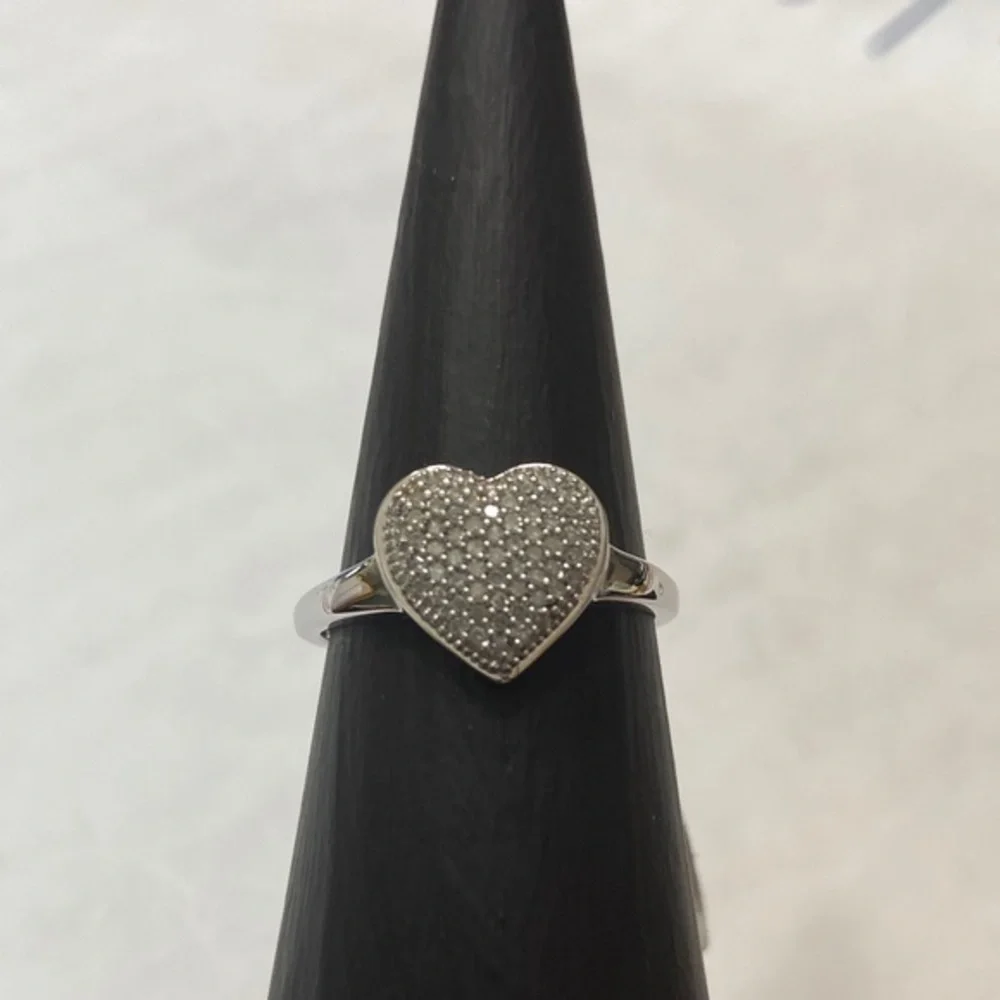 JTV Sterling Silver Heart Diamond accent ring!